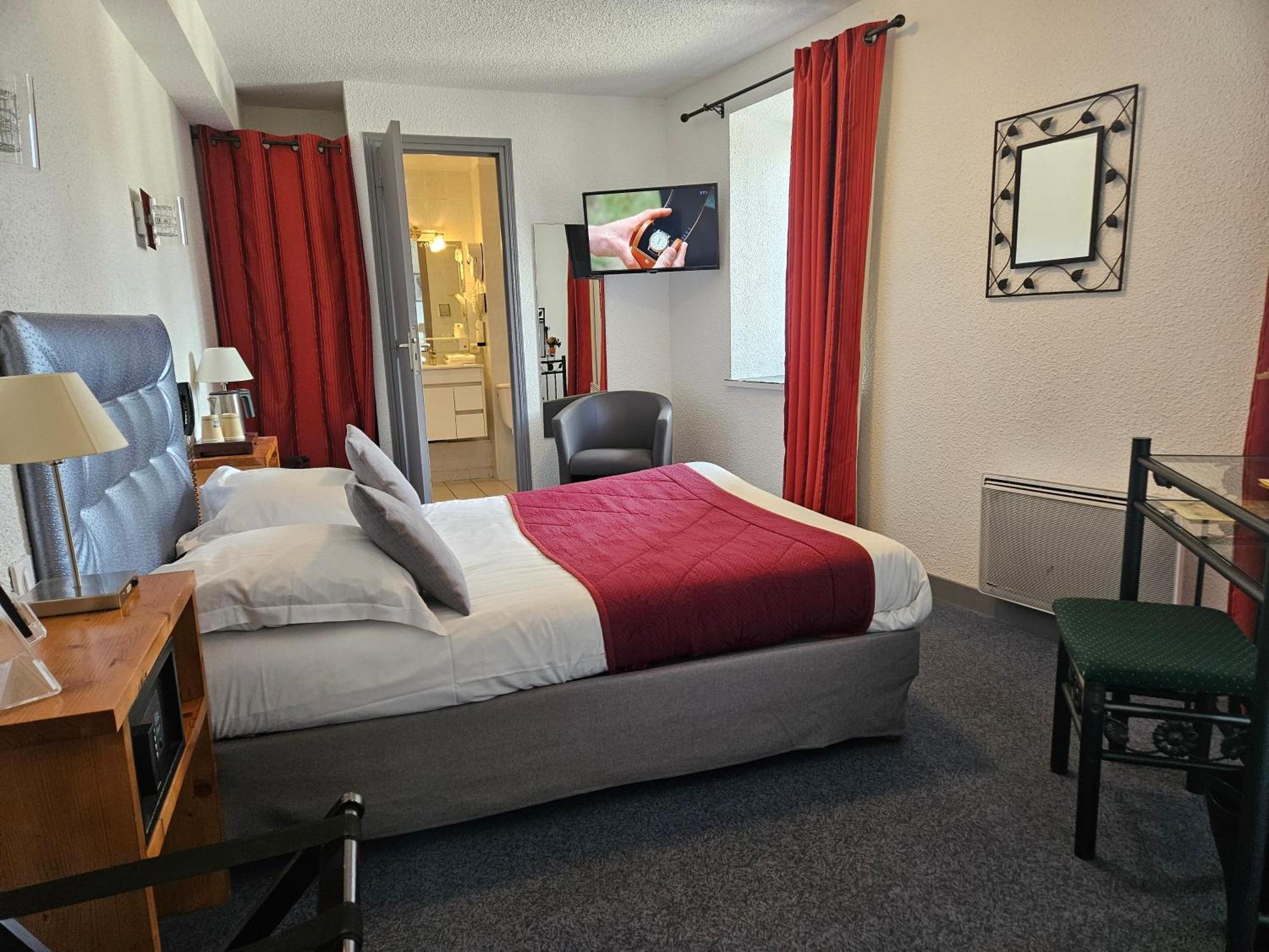 Le Val D'Amby Hotell Hieres-Sur-Amby Eksteriør bilde
