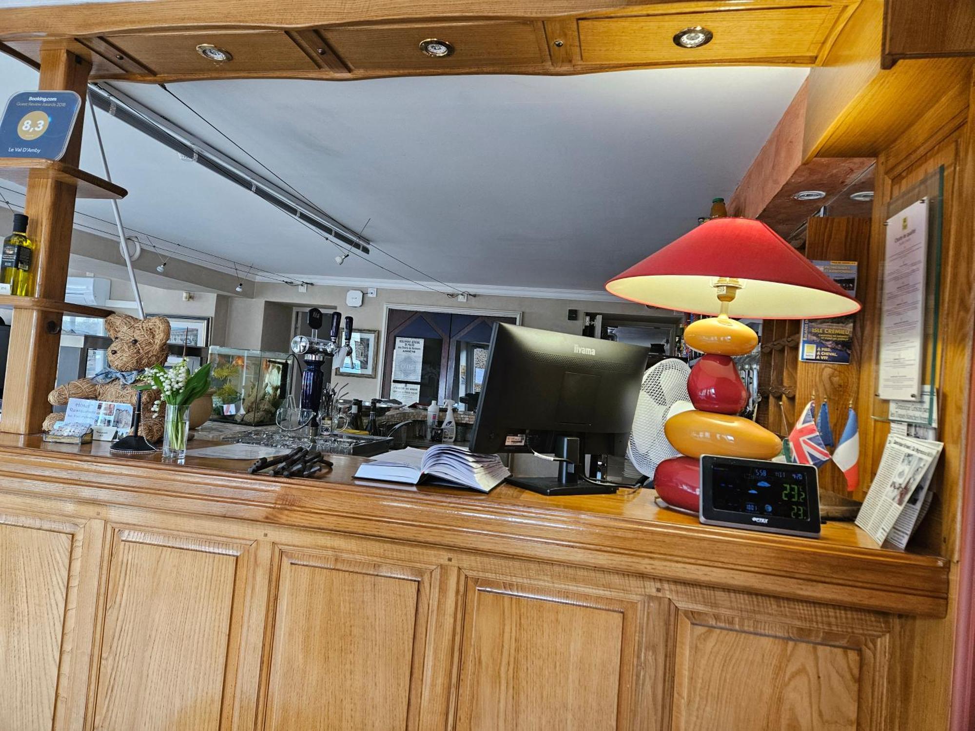 Le Val D'Amby Hotell Hieres-Sur-Amby Eksteriør bilde