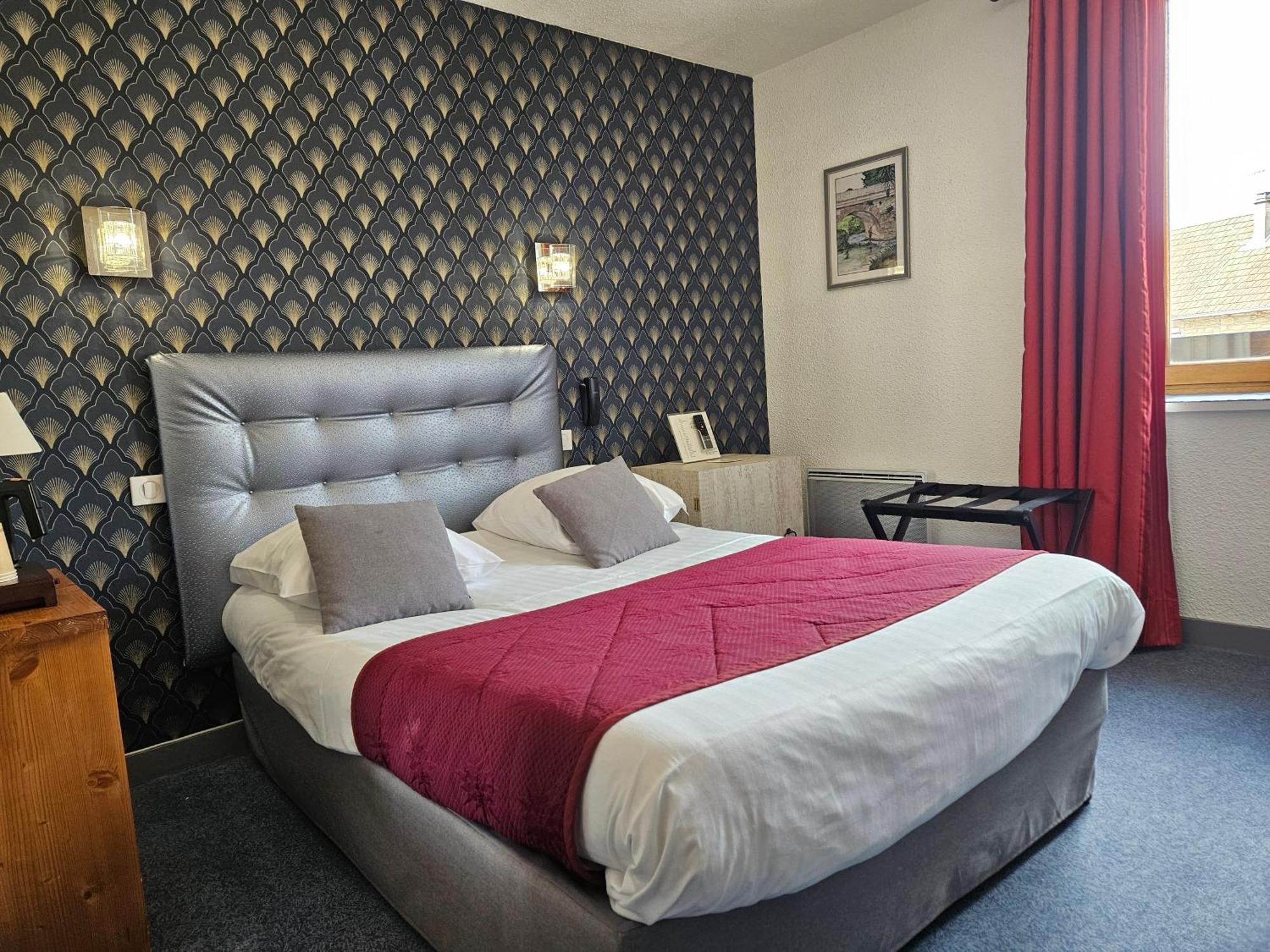Le Val D'Amby Hotell Hieres-Sur-Amby Eksteriør bilde