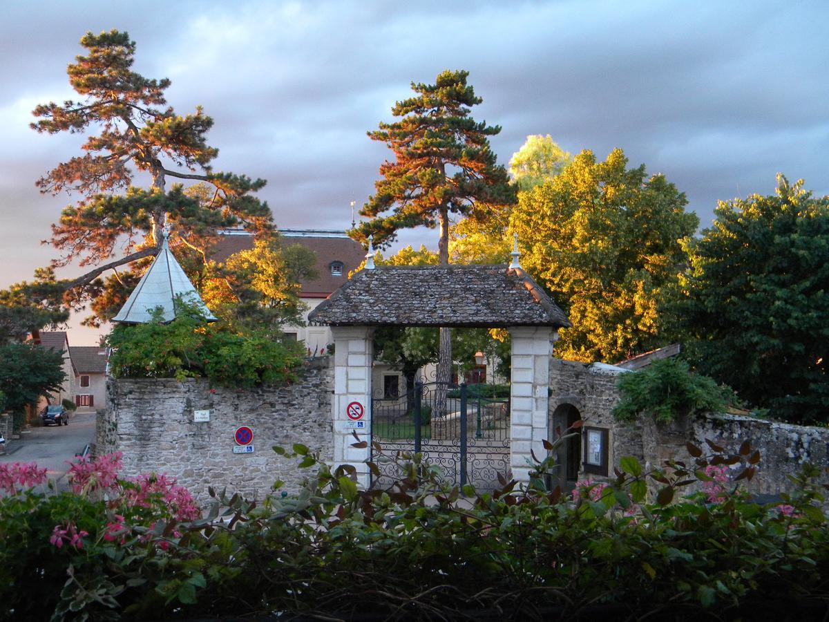 Le Val D'Amby Hotell Hieres-Sur-Amby Eksteriør bilde